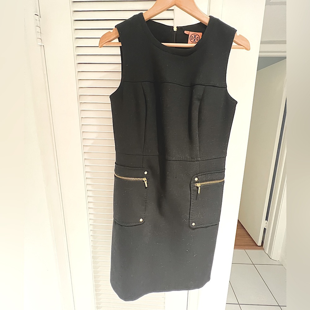 Black wool with blend shift sleeveless dress. Perfect for work to dinner